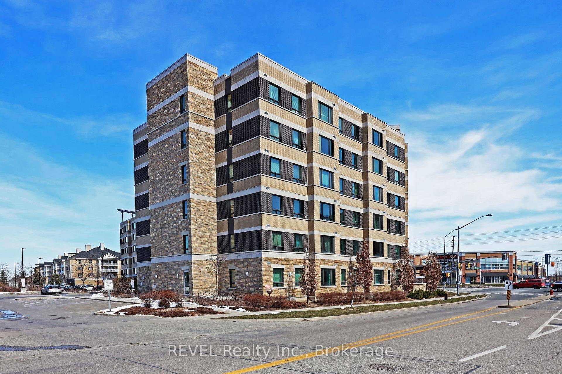 Beautifully maintained and extremely clean 2 bedroom den in the energy efficient Greenlife Building in south Markham.