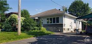 Spacious 2 2 bedroom low maintenance home in a lovely neighbour hood conveniently located close to shopping, transit, schools, downtown, Ottawa U amp ; much more !