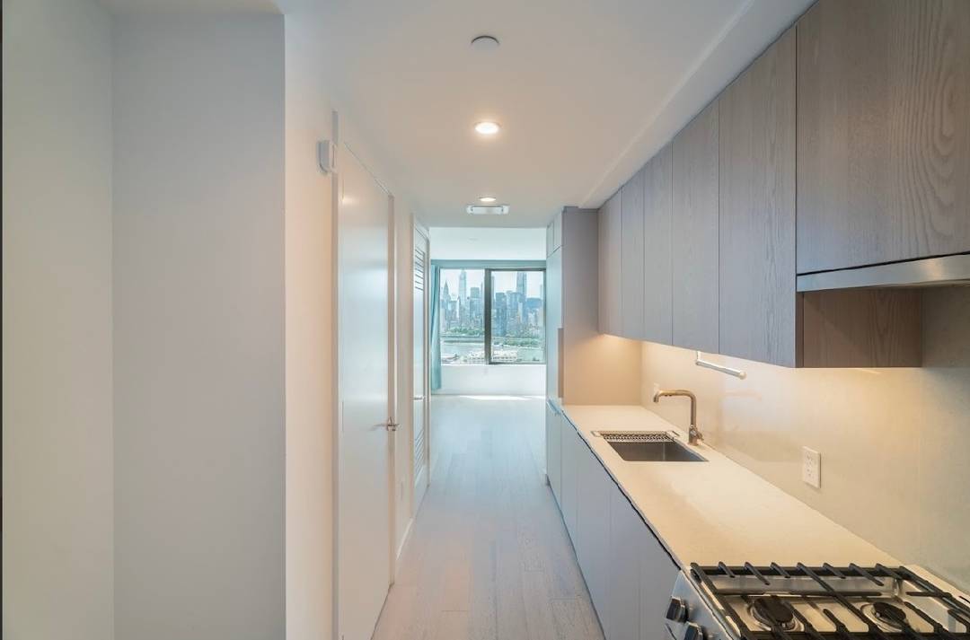 Welcome to Skyline Tower, the tallest condominium building in Queens.