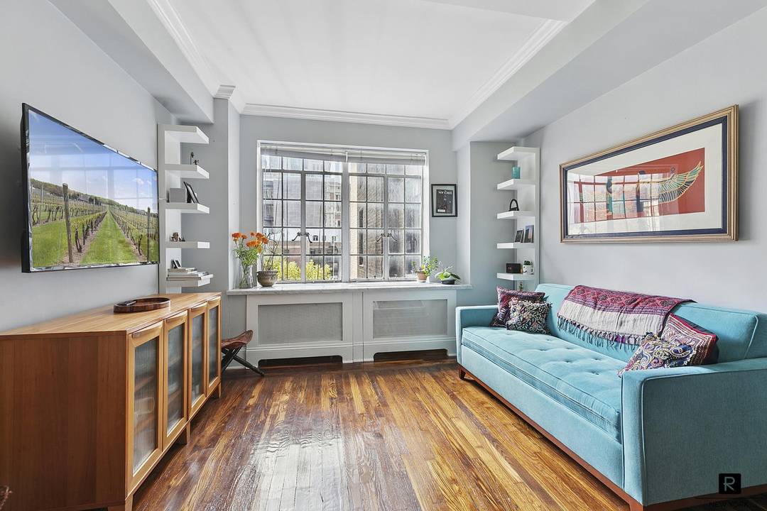 This thoughtfully renovated one bedroom home captures the best of city living in a serene setting.