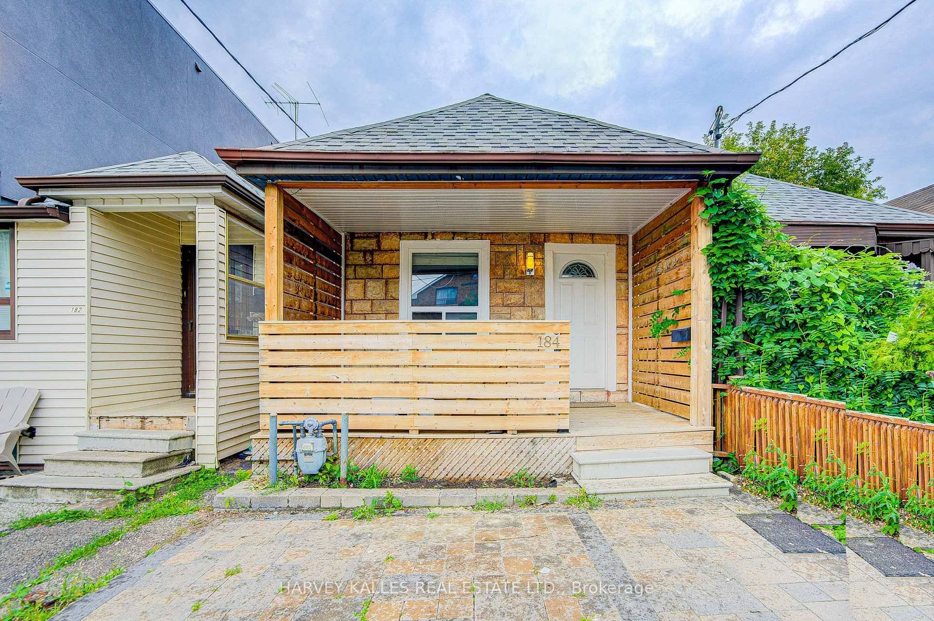 Welcome To A 2 Bedroom 2 Washroom Modern Main Floor Of Bungalow With Front Pad Parking Right At Your Doorstep For Free, Gas Stainless Steel Stove Appliance, Awesome Backyard amp ...