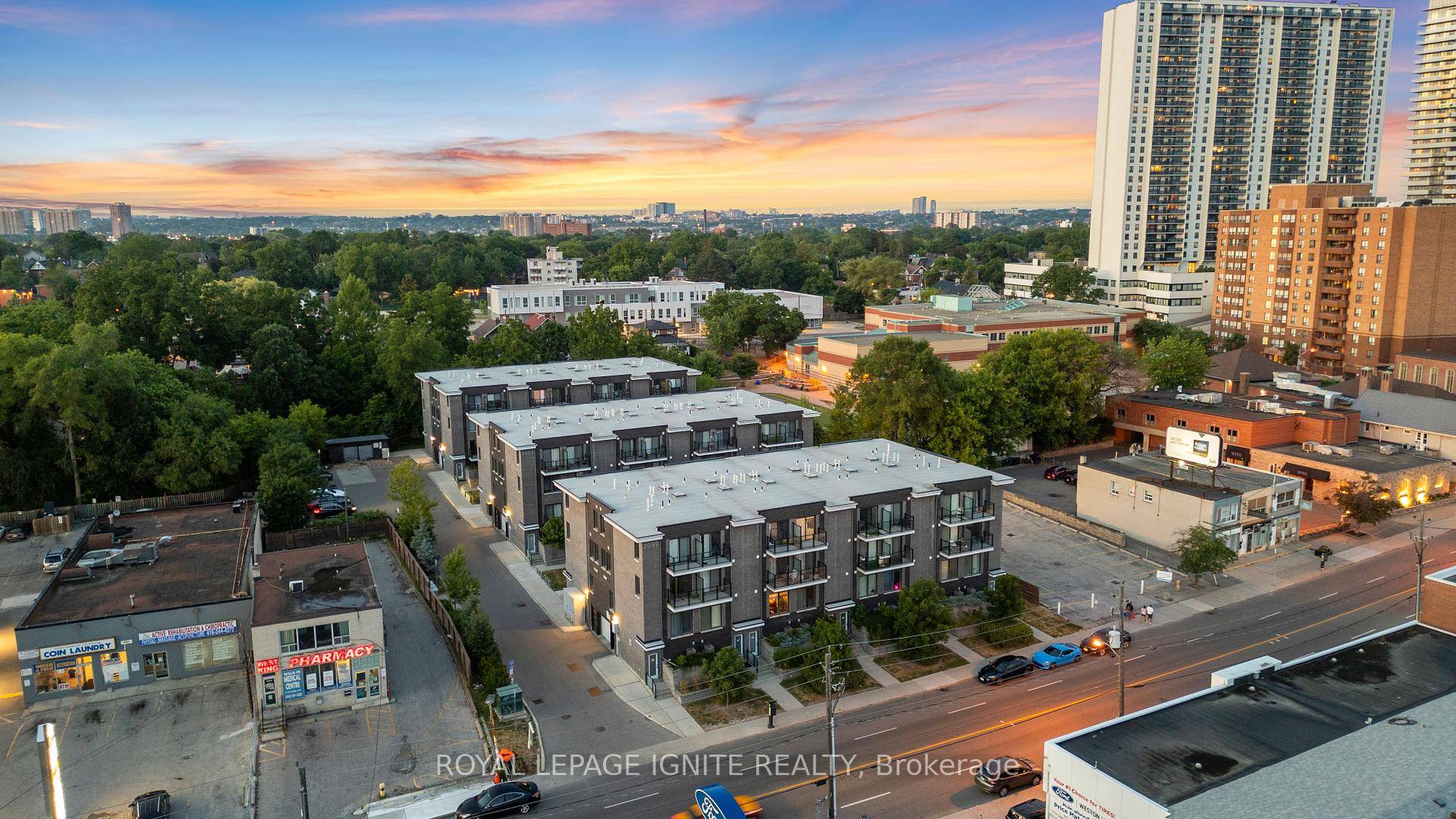 Welcome to Your Private Urban Oasis !
