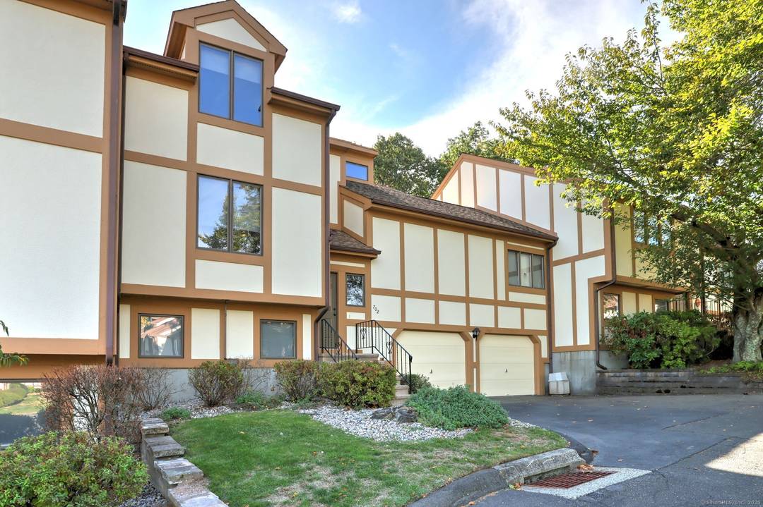 Oronoque Forest Complex !