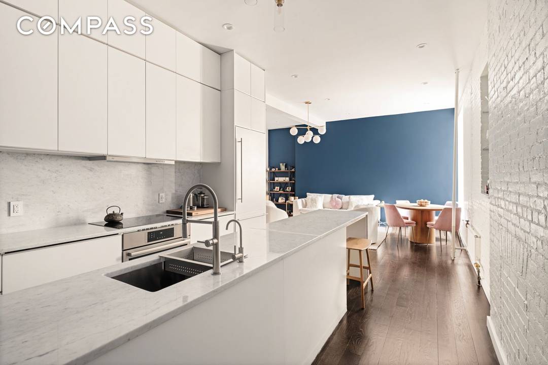 Grand and impressive, this fully renovated 1BR loft in a full service pre war Greenwich Village coop checks all the boxes.
