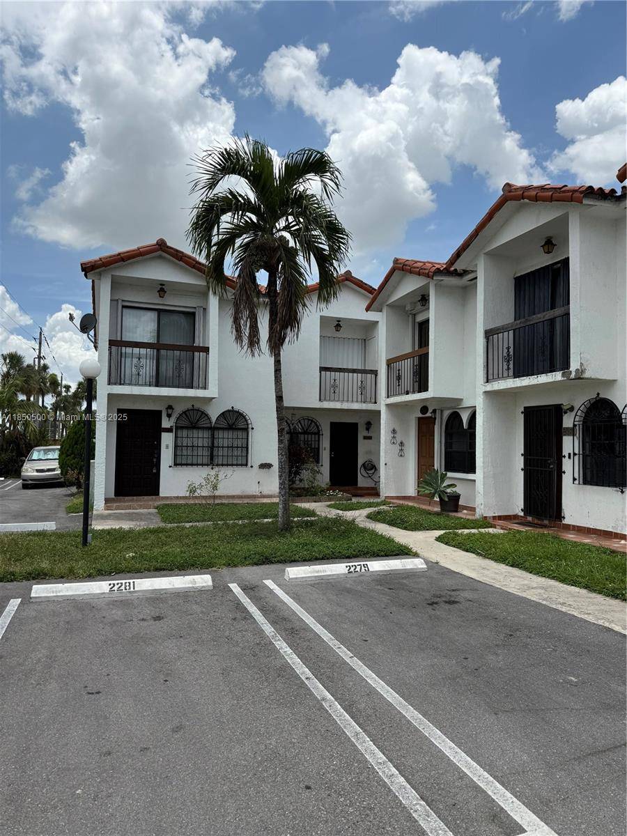 Perfect location in Hialeah.