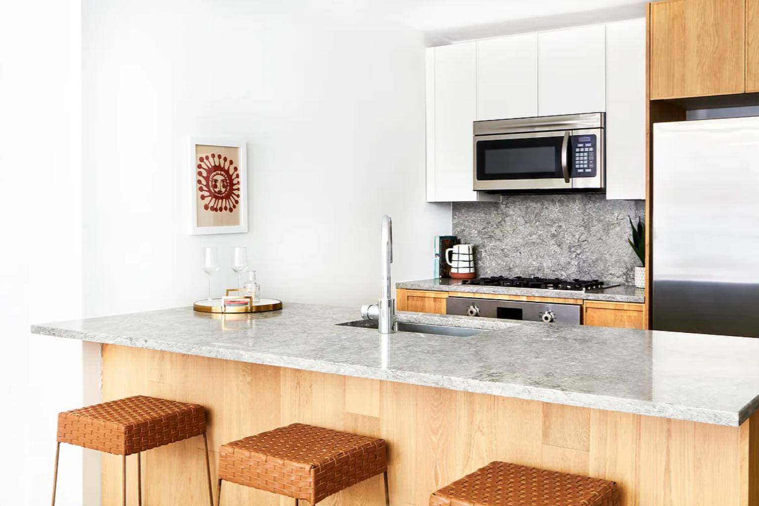FEATURES Corner Bedroom with North and West exposures with Balcony Spacious Living Room with Oversized Industrial Style Floor to ceiling Windows Let in Plenty of Sunlight Bathroom designed with white ...