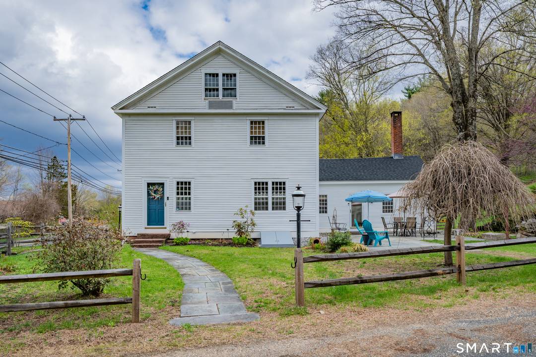 Step back in time at the historic Elam Case House, built in 1780 and set on over 22 scenic acres.