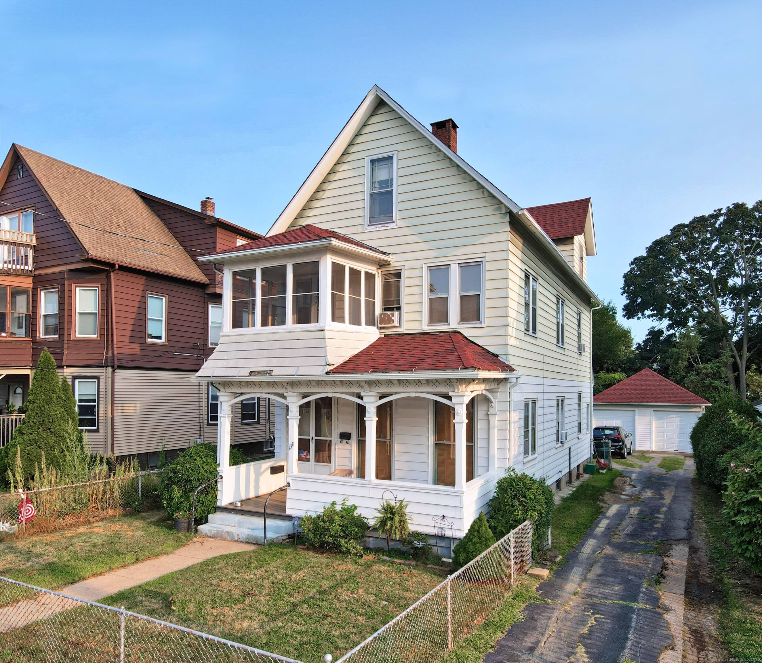 Opportunity knocks in a prime location !