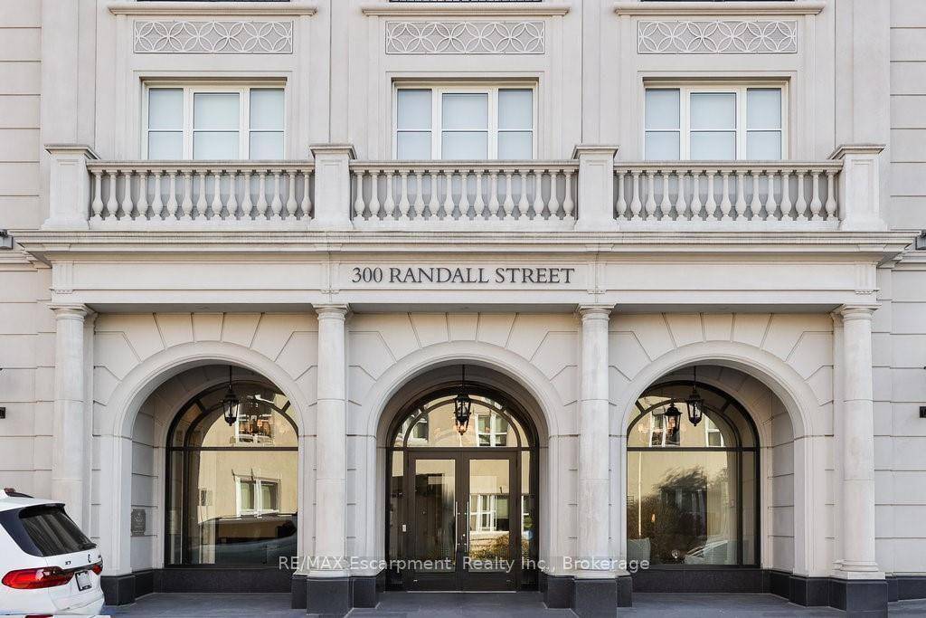 Welcome to The Randall Residences where timeless elegance meets the best of Downtown Oakville living.