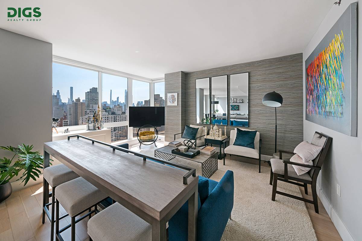 Triple mint, high floor, south facing 2br 3ba easily convertible to 3br in a gorgeous luxury building !