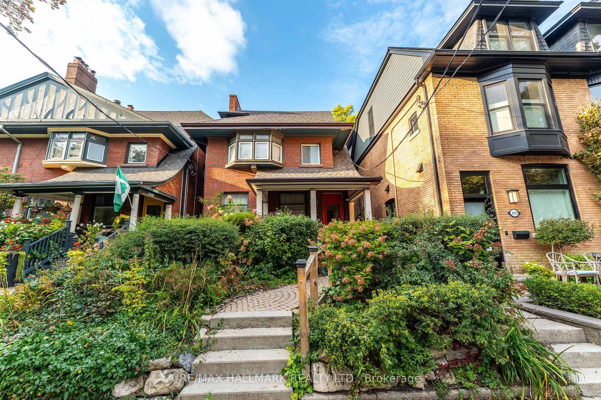 One of the nicest streets in all of Toronto !