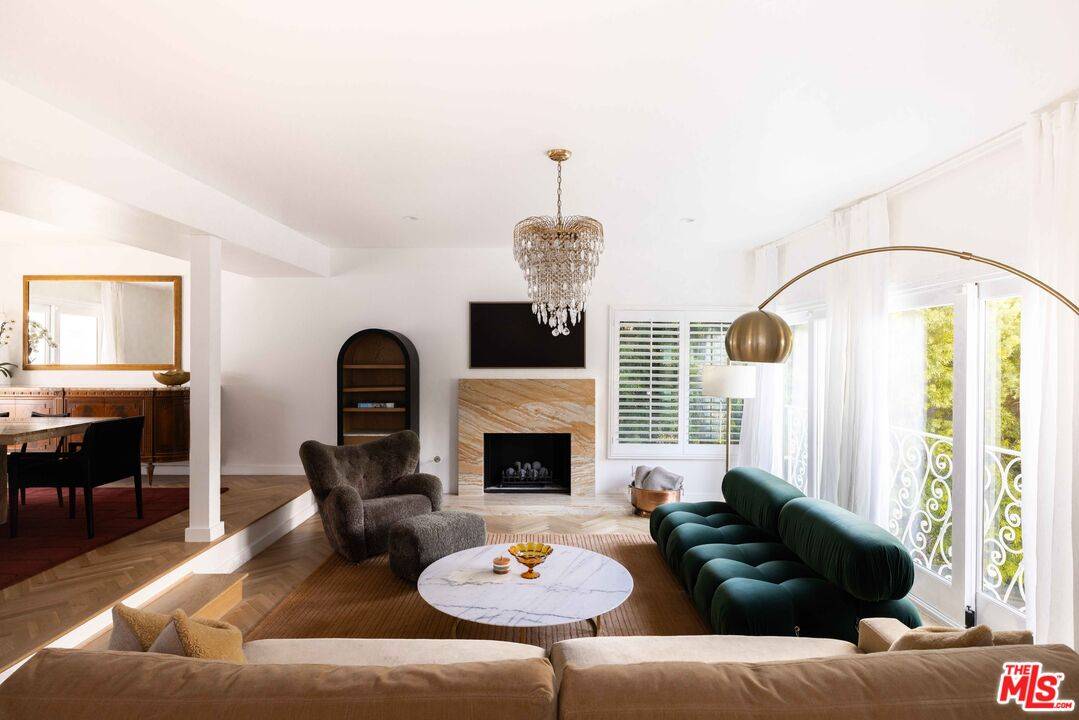 9809 Beeson Dr 5BR Beverly Hills Post Office | B.H.P.O. La
