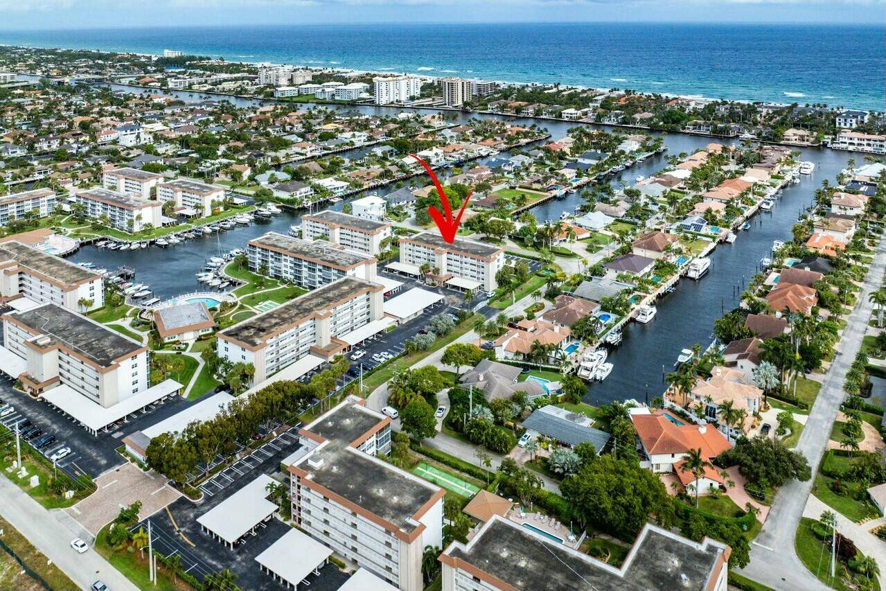 UPDATED WATERFRONT BOATING COMMUNITY 1.