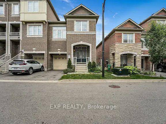 Beautiful corner townhouse with 3 bedroom 2.