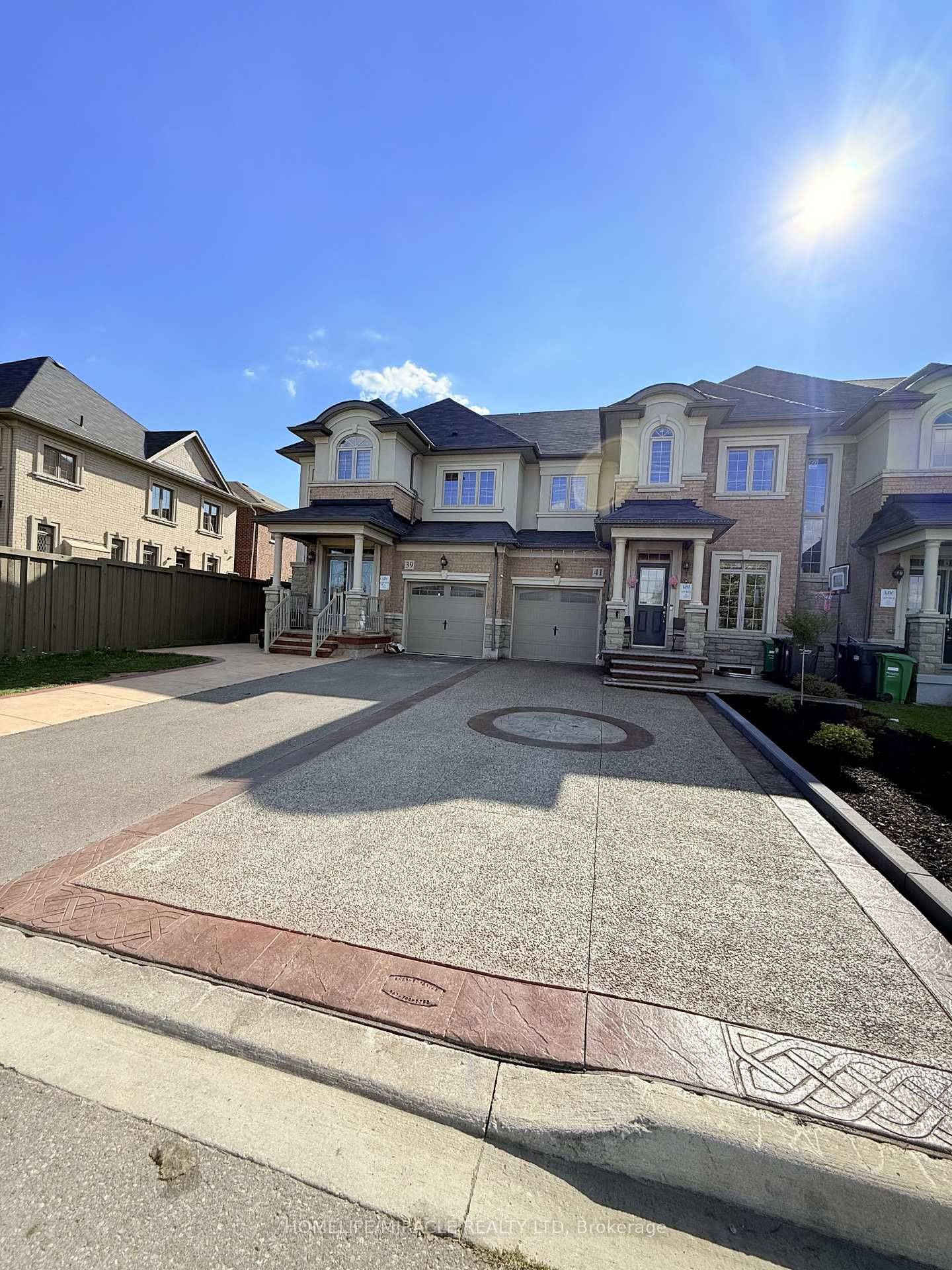 Bright, airy, and effortlessly stylish, this modern townhouse welcomes you with 9 ft ceilings and dark hardwood floors that flow from the living room into the family room and an ...