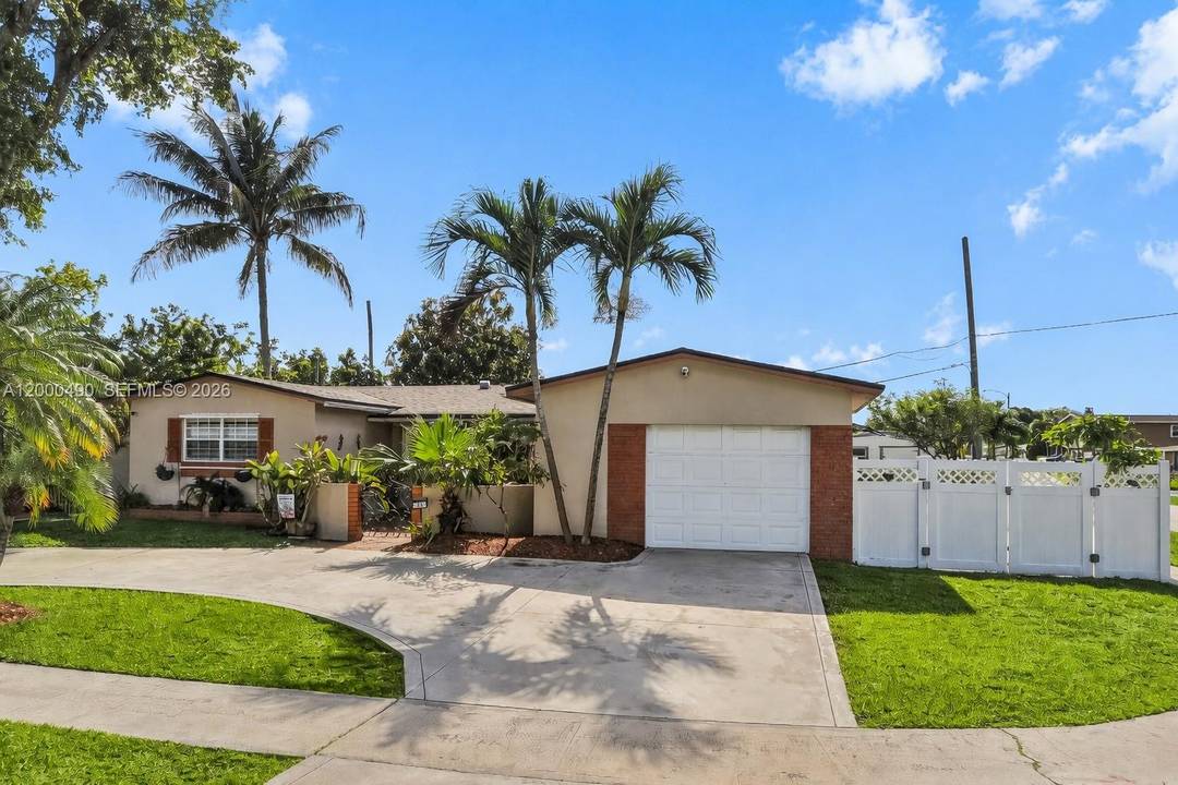 PRICE IMPROVEMENT ! ! ! Welcome to this beautifully updated corner lot gem in the heart of Pembroke Pines !
