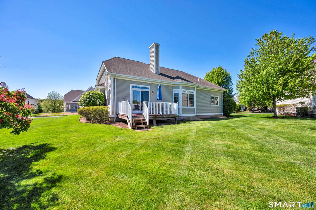 A rare find Casual elegance and serenity abound in this Augusta style one level free standing PUD home in the desirable, beautifully maintained Greens at Gillette Ridge.