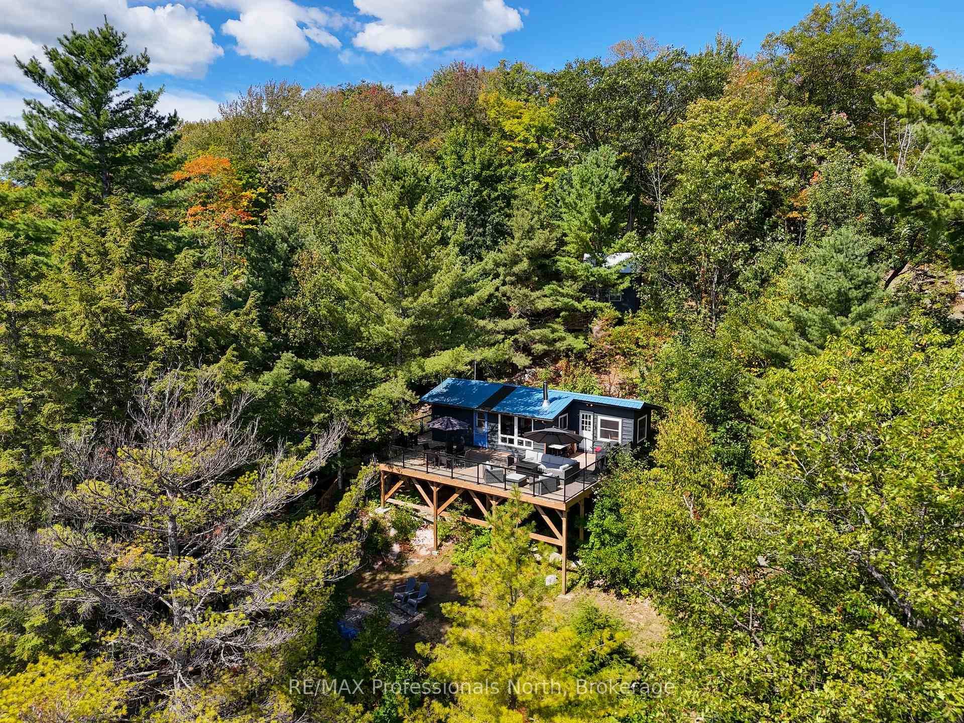 Welcome to your slice of untamed paradise, nestled deep in the heart of North Muskoka's breathtaking backcountry.