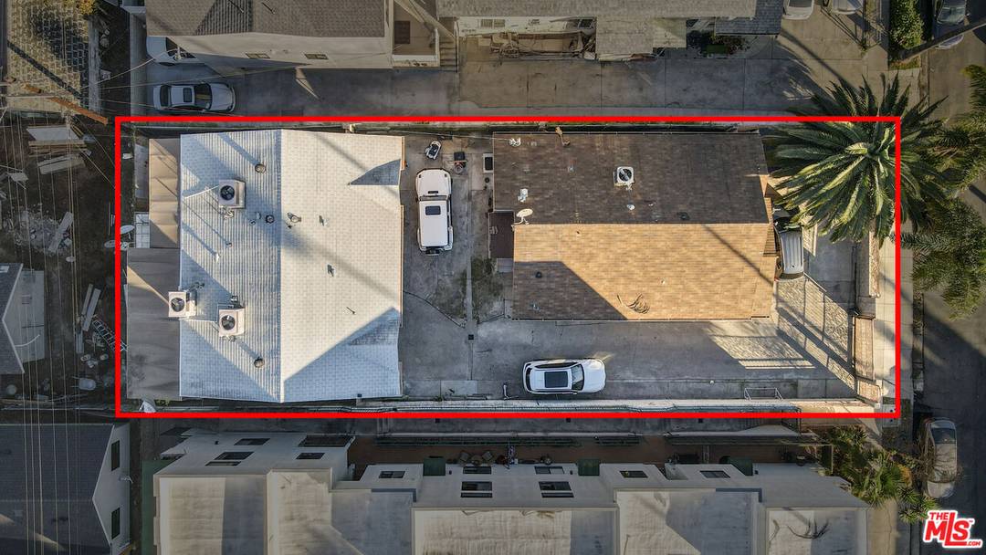 1611   Winona Blvd 6BR Hollywood Hills East La