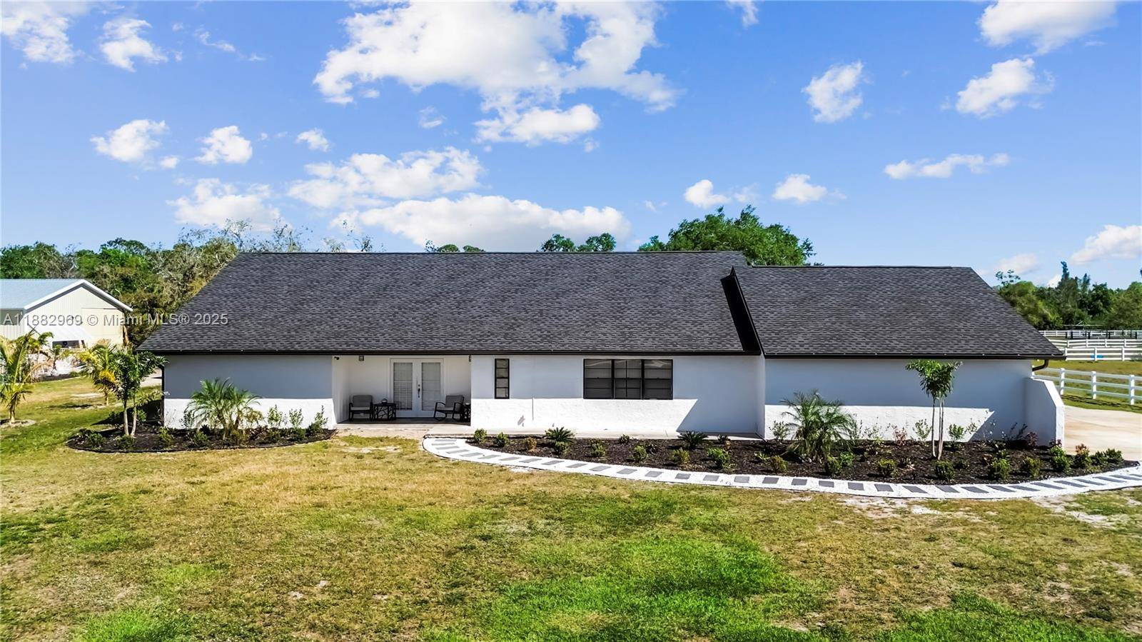 REDUCED TO SELL FAST ! LOCATION, LOCATION, LOCATION !
