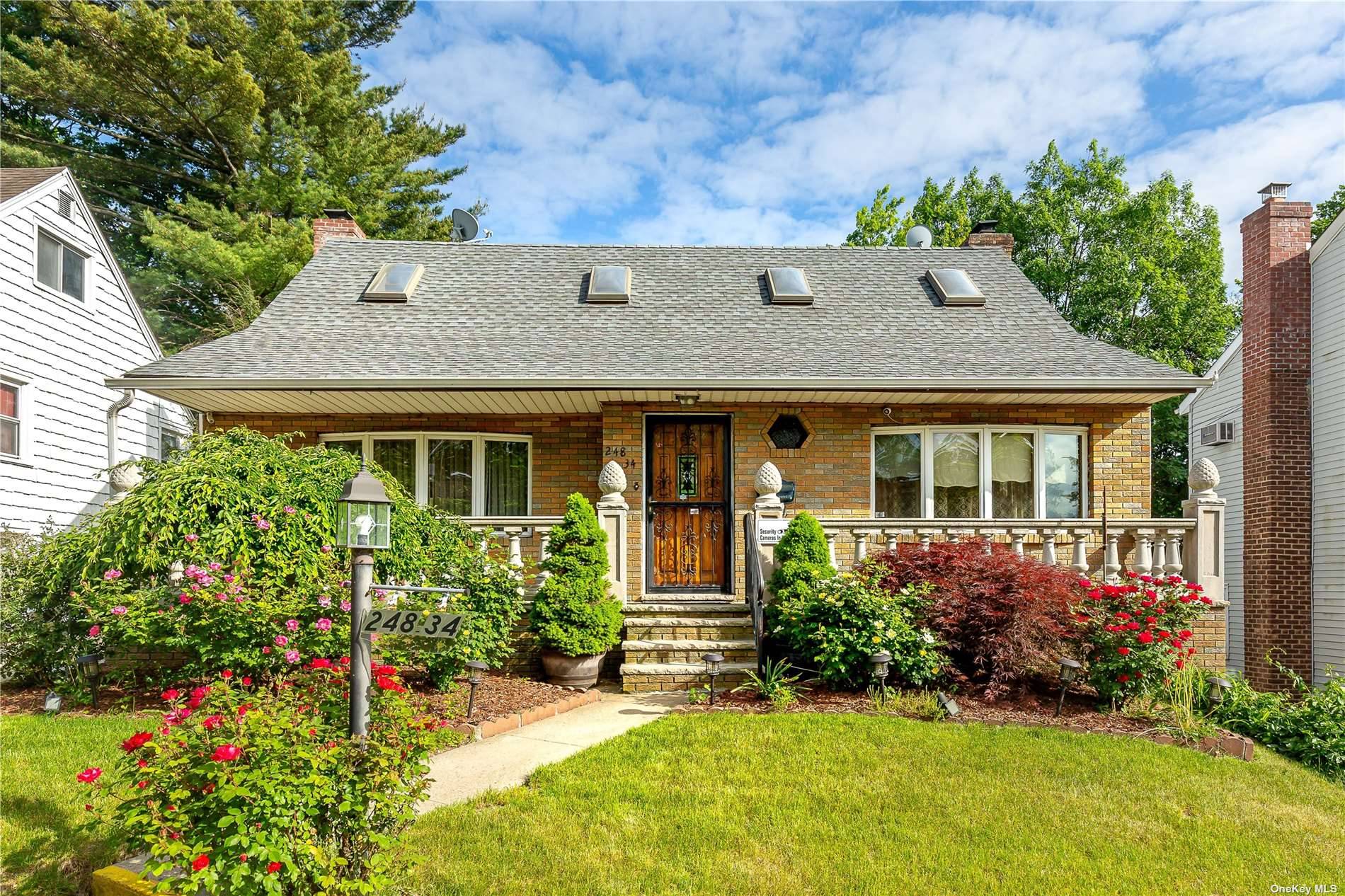Well Maintained Light amp ; Bright Home Conveniently Located To ALL !