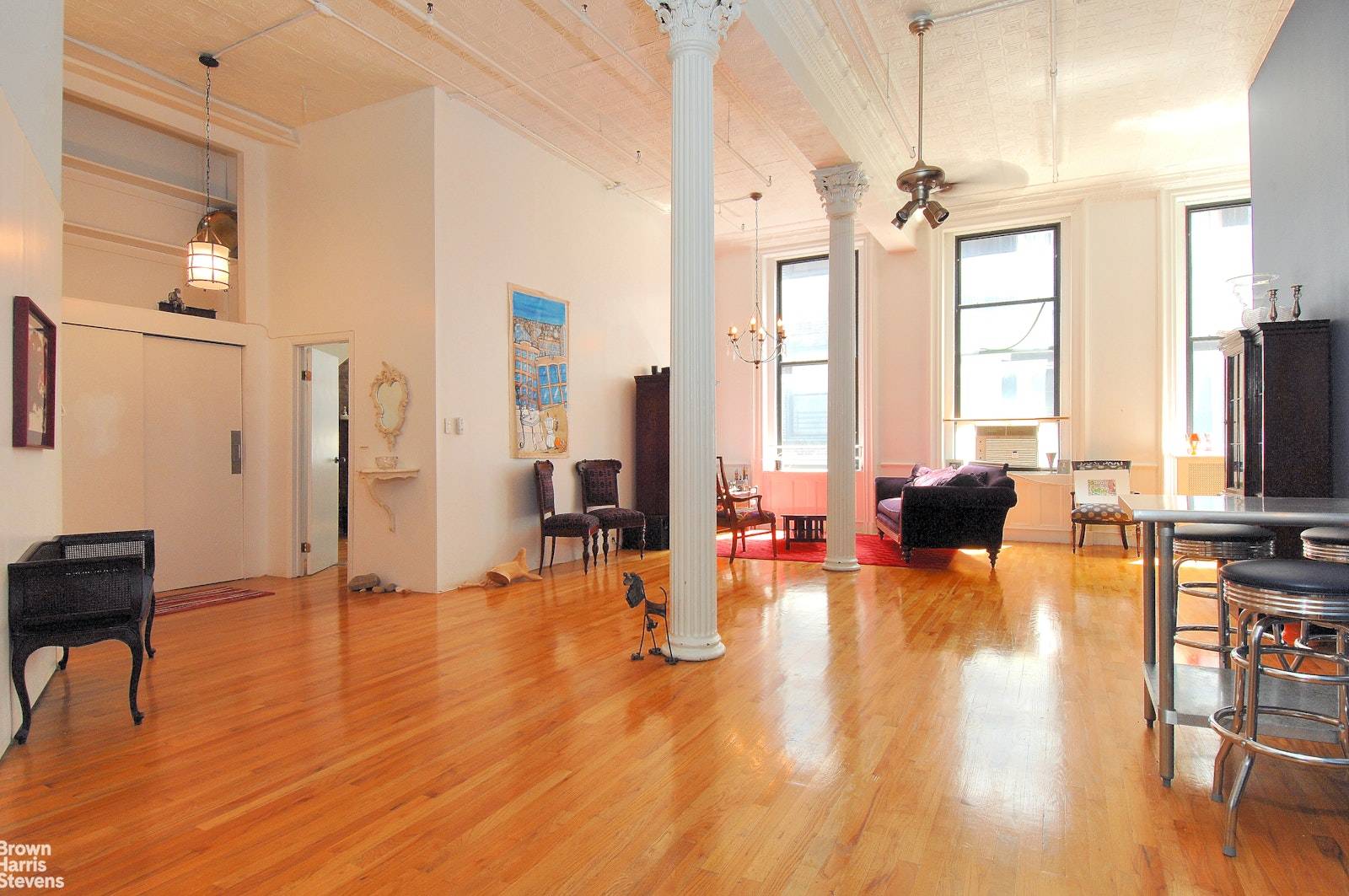 Located on a wonderful tribeca street above an art gallery in a classic double wide cast iron loft building, steps from wonderful restaurants, bars amp ; coffee shops, amp ; ...