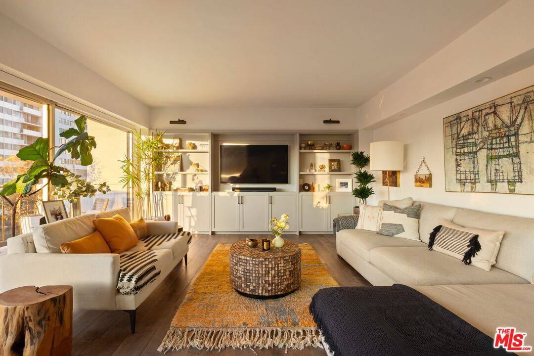 10450   Wilshire Blvd 3BR Westwood La