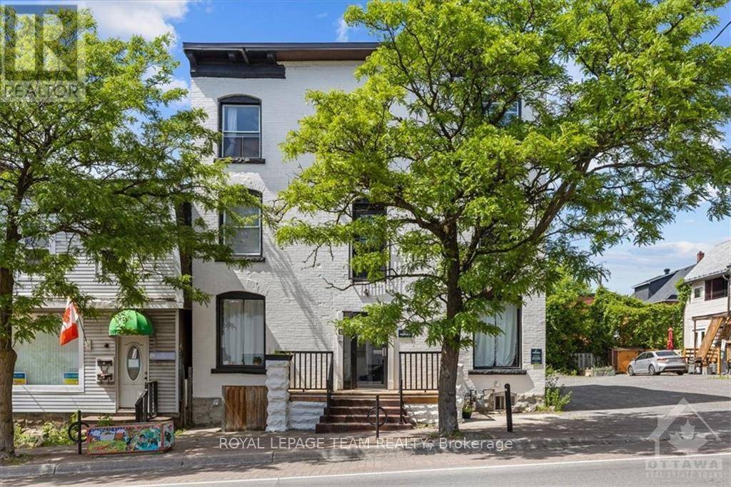 Welcome to this tastefully renovated, multi residential, 8 unit building in the heart of Chinatown, Little Italy and next to Lebreton Flats home to the future arena.