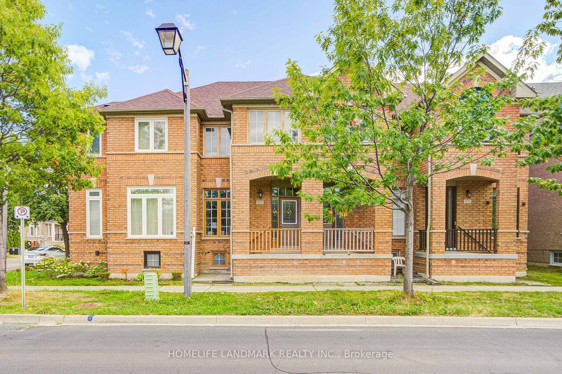 Immaculately Well Maintained Freehold Townhouse In High Demand Markham Berczy Community.