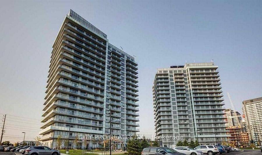 Balcony Condo Centrally Located in the Prestigious Neighbourhood of Central Erin Mills.