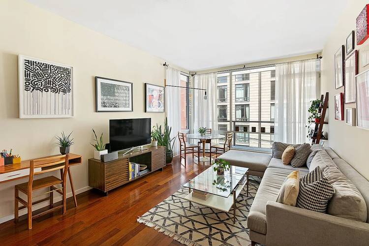 Prime Williamsburg... it is not just alive and well, but thriving !