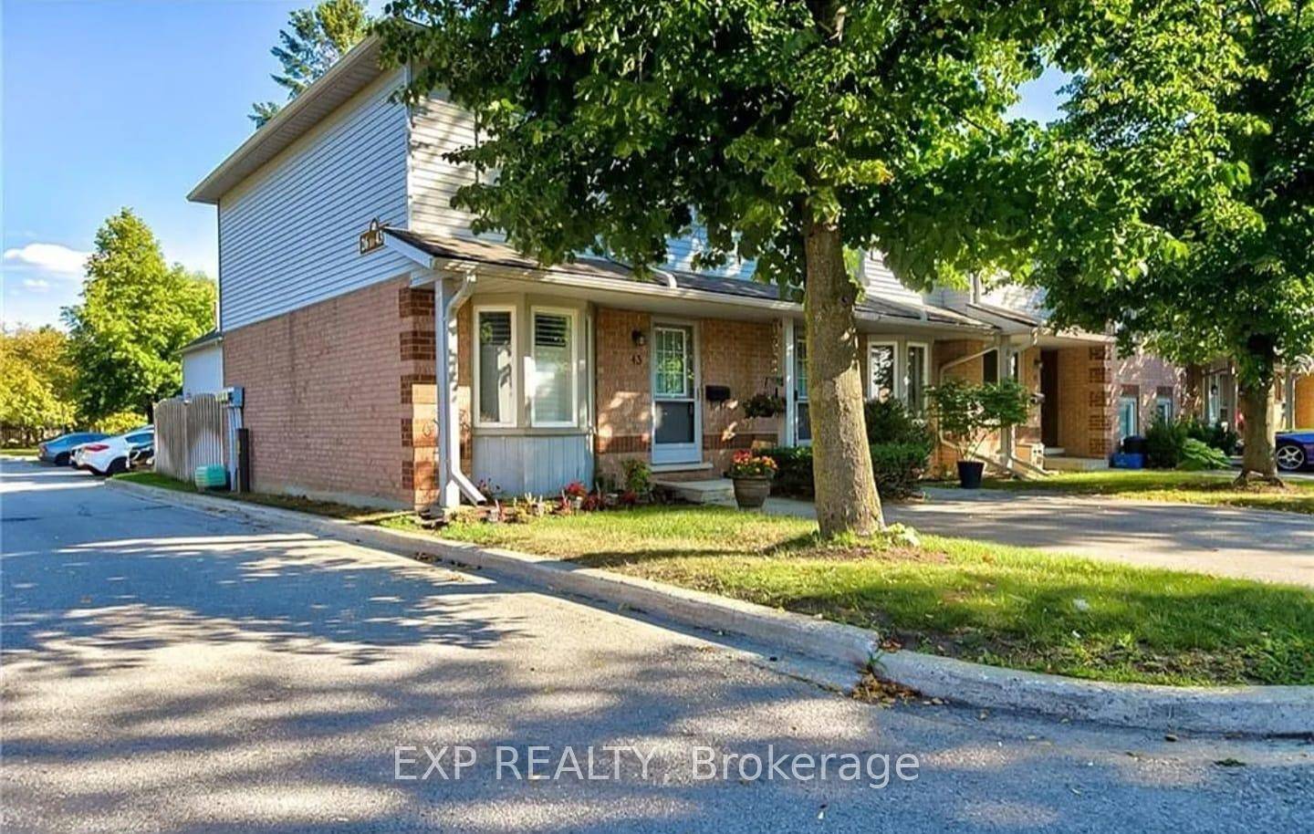 Welcome to this spacious 2 storey condo townhouse featuring 2 bedrooms and a 4 piece bathroom on the second level.