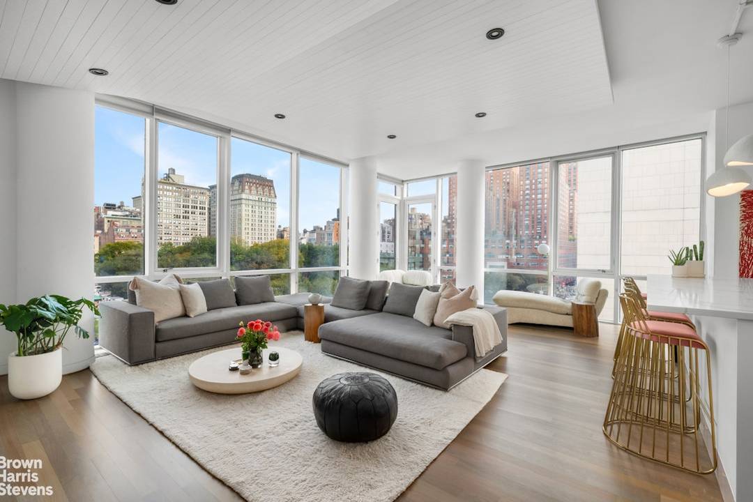 Residence 6A at 8 Union Square South offers iconic views over Union Square, with a private entrance on recently pedestrianized University Place.