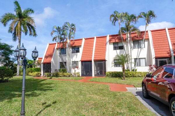 This cozy townhouse offers comfortable living with 2 bedrooms located on the second floor and a full bathroom.