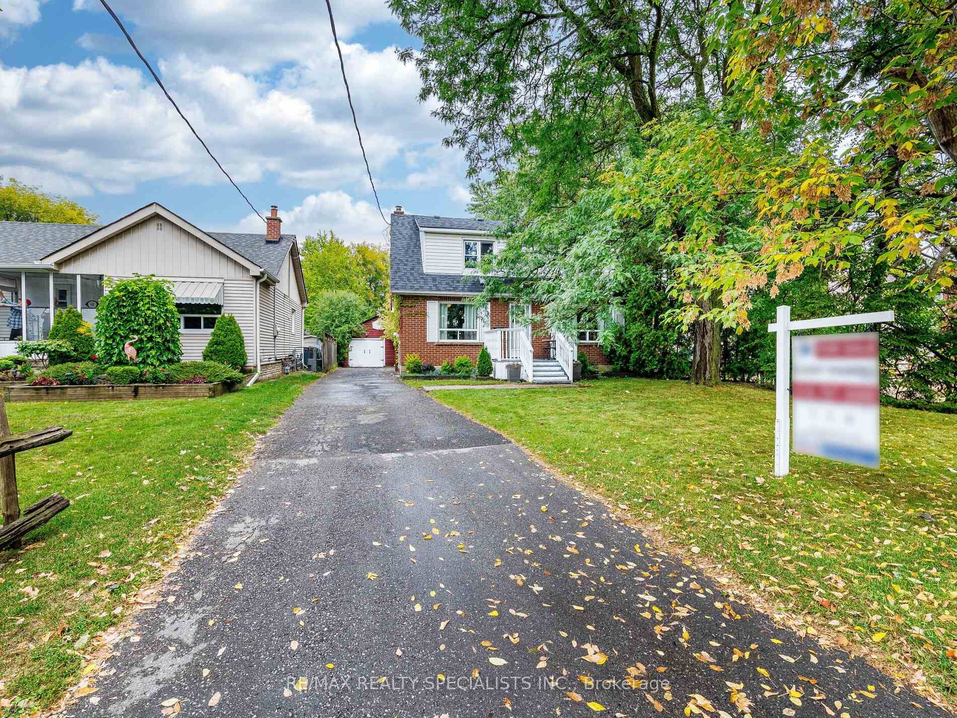 Welcome to this amazing opportunity in the heart of Downtown Brampton !