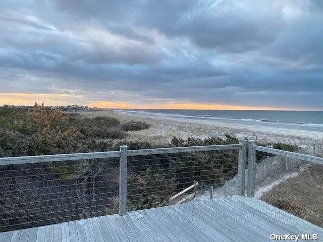 Ocean Front, Fabulous Ocean and Bay Views !