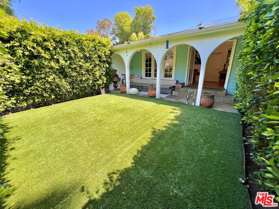 708 Westmount Dr 2BR Sunset Strip La