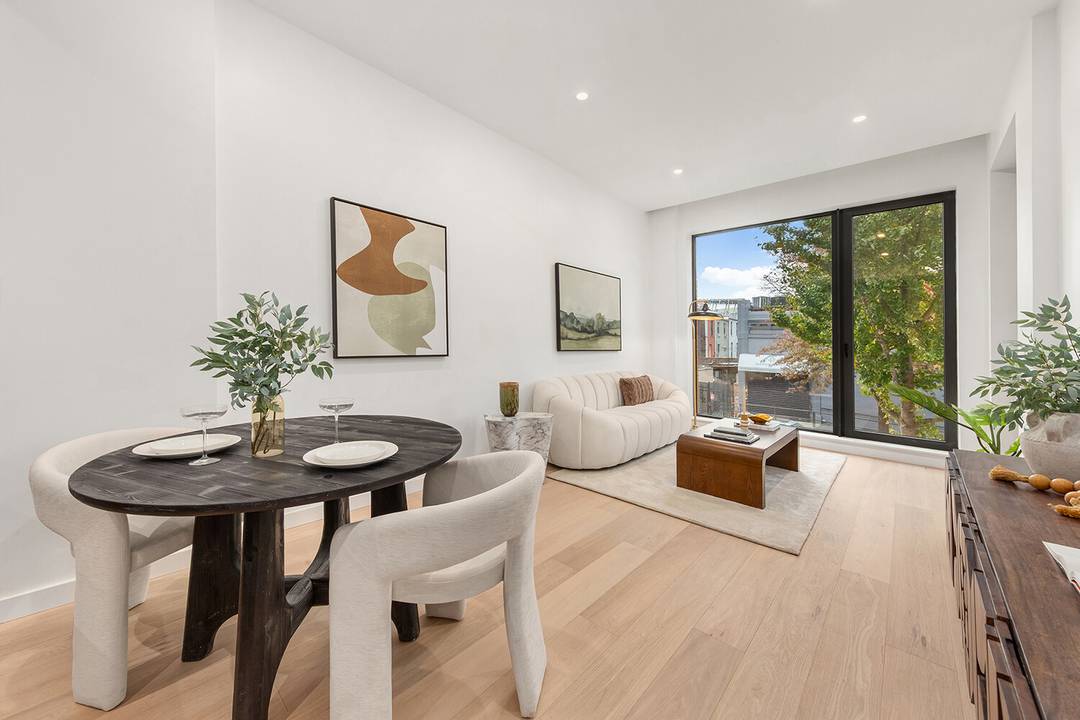 SPECIAL END OF WINTER INCENTIVE FOR CONTRACTS SIGNED BY MARCH 31, 2026, SPONSOR WILL PAY 2 YEARS OF COMMON CHARGES OPEN HOUSE IS BY APPOINTMENT ONLY, PLEASE CONTACT LISTING BROKER ...