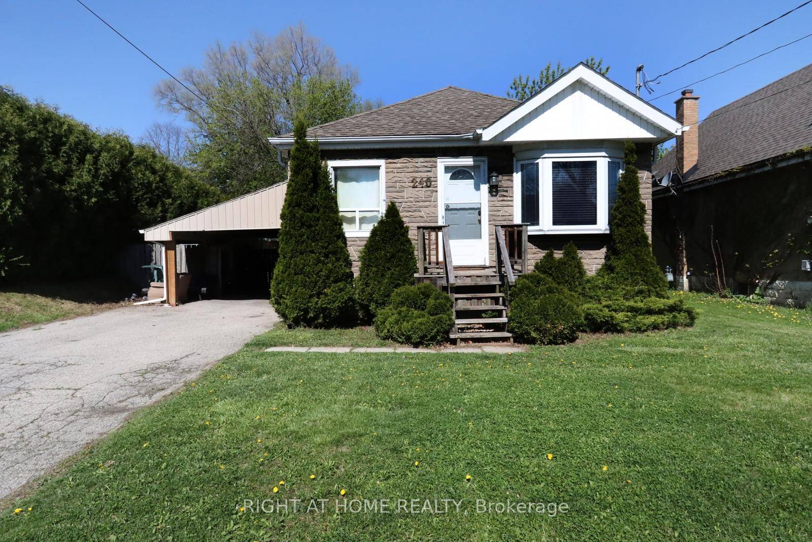 Welcome to 240 East 22th Street here is the opportunity you've been waiting for !