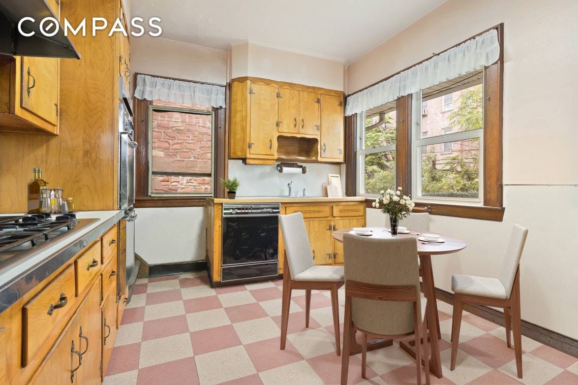 A large and lovely single family home with 5 bedrooms and 2.