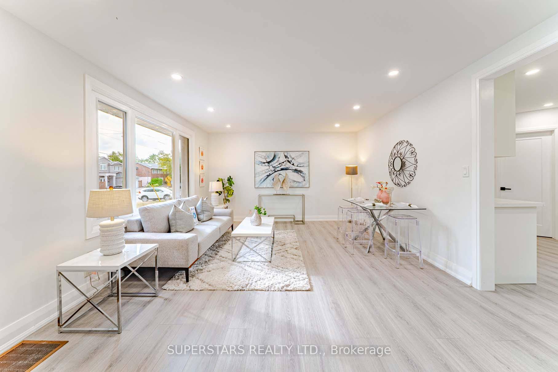 Stunning And Fully Renovated Detached Home Located On A 60ft X 126.