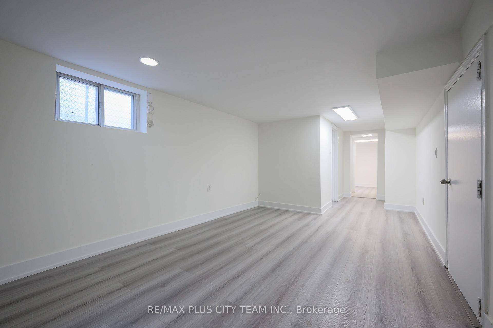 Step into comfort with this well maintained and spacious 2 bedroom lower level suite, offering the perfect balance of practicality and charm.