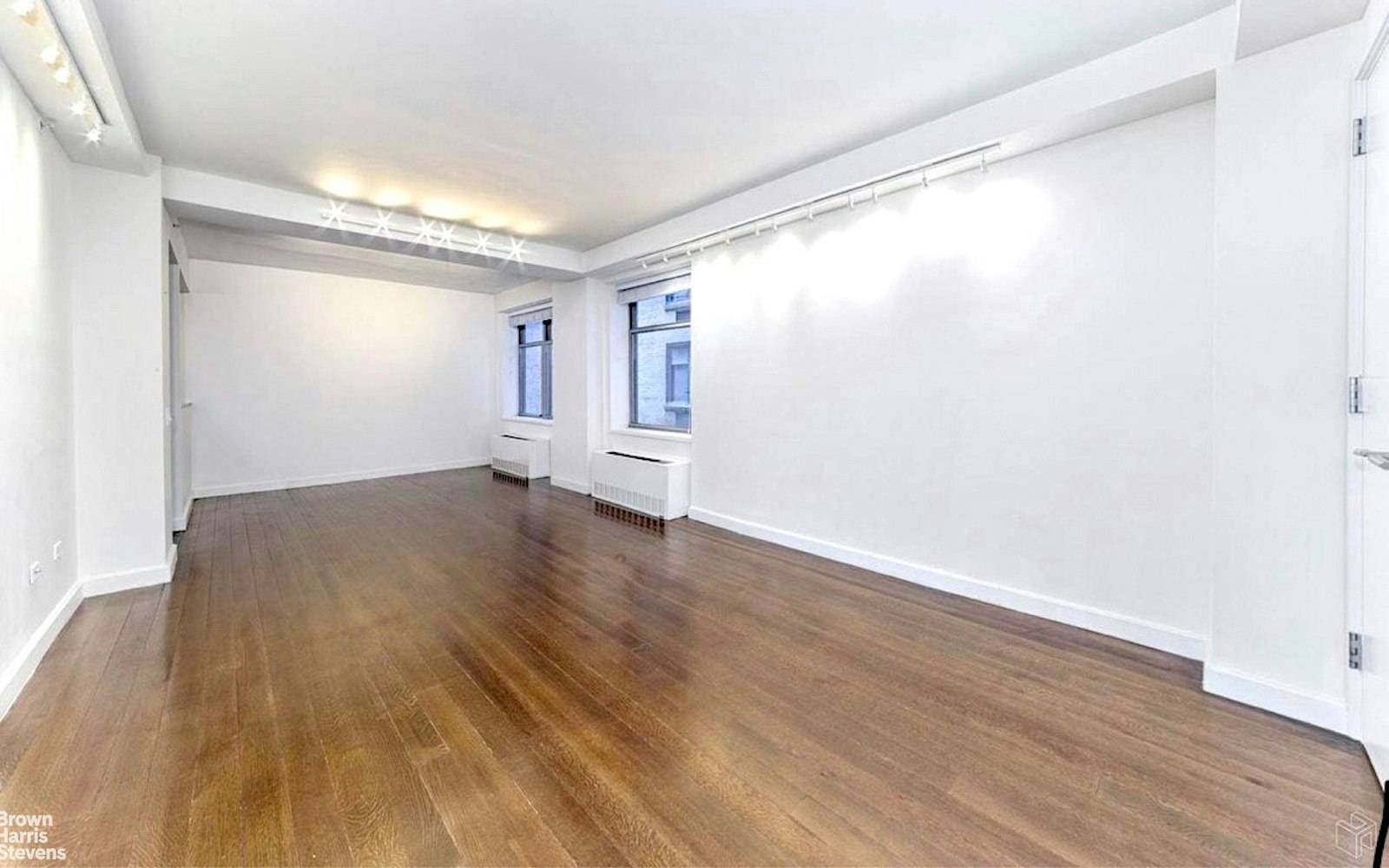 Live in a comfortable 601 SF studio with a spacious living and dining rooms that is equipped with an open kitchen and boasts of a SubZero refrigerator, Bosch and Viking ...