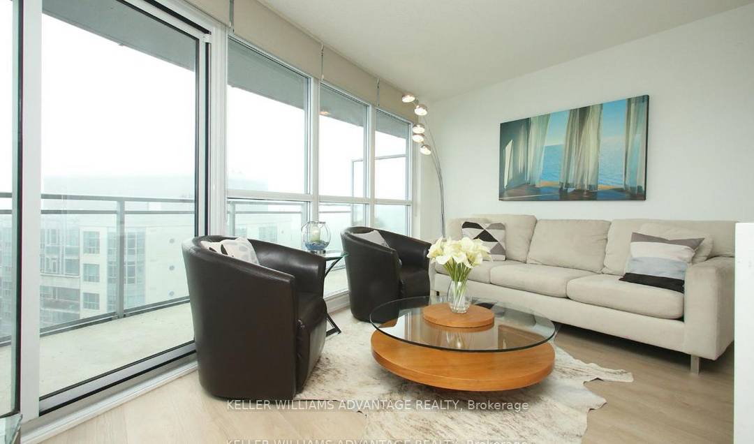 Experience unparalleled urban living at 1512 38 Dan Leckie Way, Toronto a fully furnished condo for rent that harmoniously blends comfort with city chic.