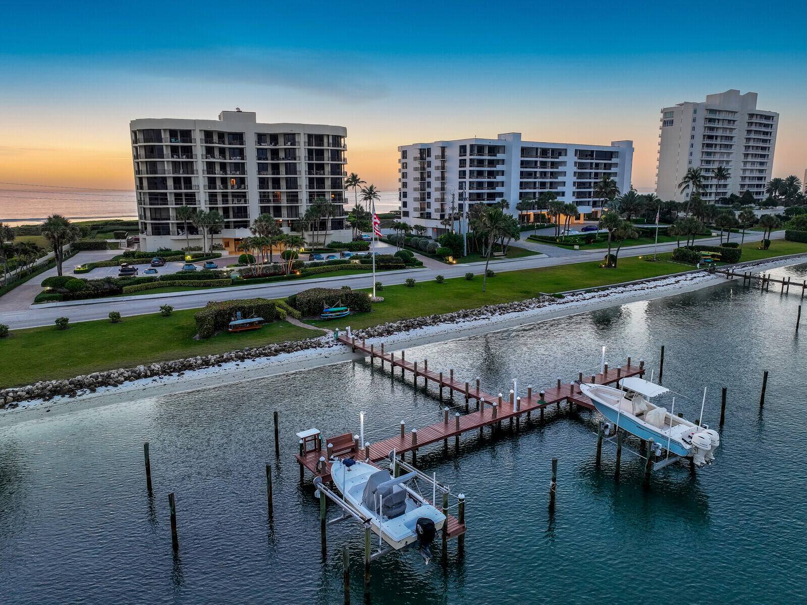 Welcome to 19850 Beach Road, 8D, a luxurious oceanfront Penthouse located in the heart of Jupiter Island, Florida.