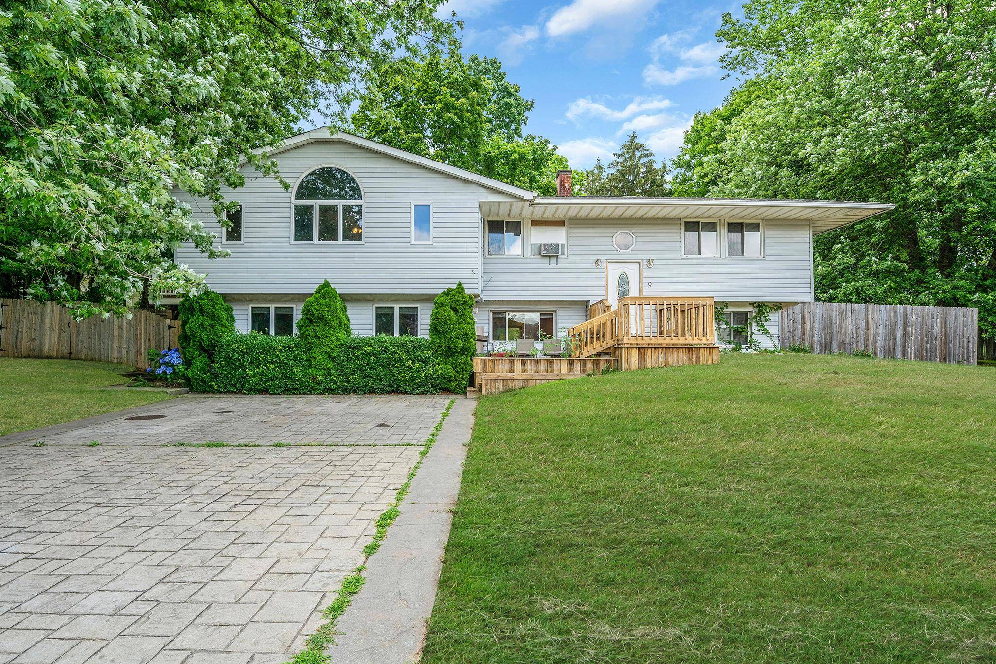 Great starter home located in the desirable Three Village School District, just minutes from Stony Brook University and Hospital.
