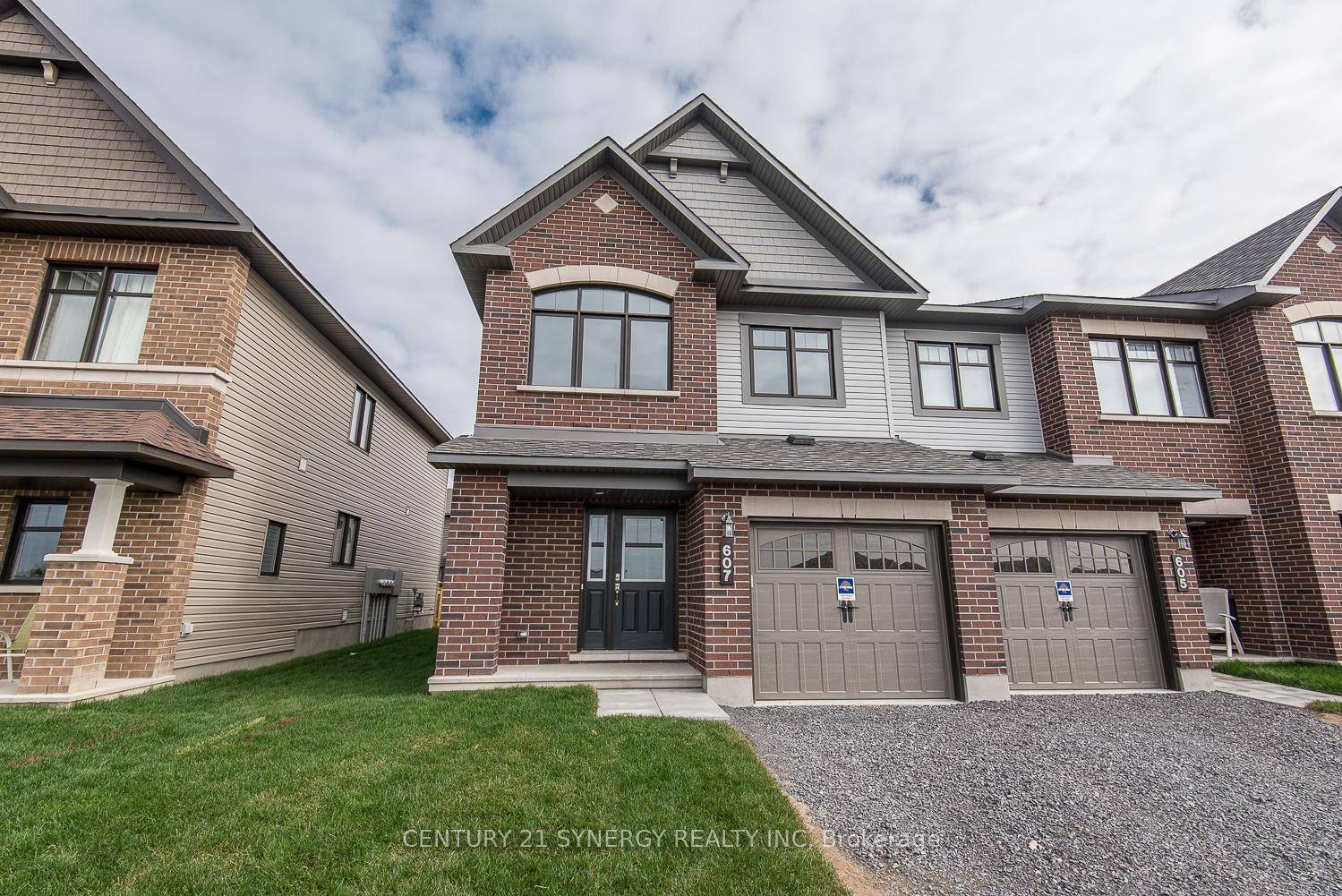 Available October 1st. Pristine end unit Minto Hampton townhouse with endless modern upgrades and finishes !