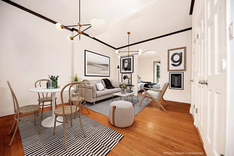 AMAZING PRICE ADJUSTMENTInvestor friendly COOP with CONDO rulesPRIVATE GARDENBUILDING FEATURESInviting, well maintained elevator Condop, located just off of 5th Avenue situated on one of the most sought after tree lined ...