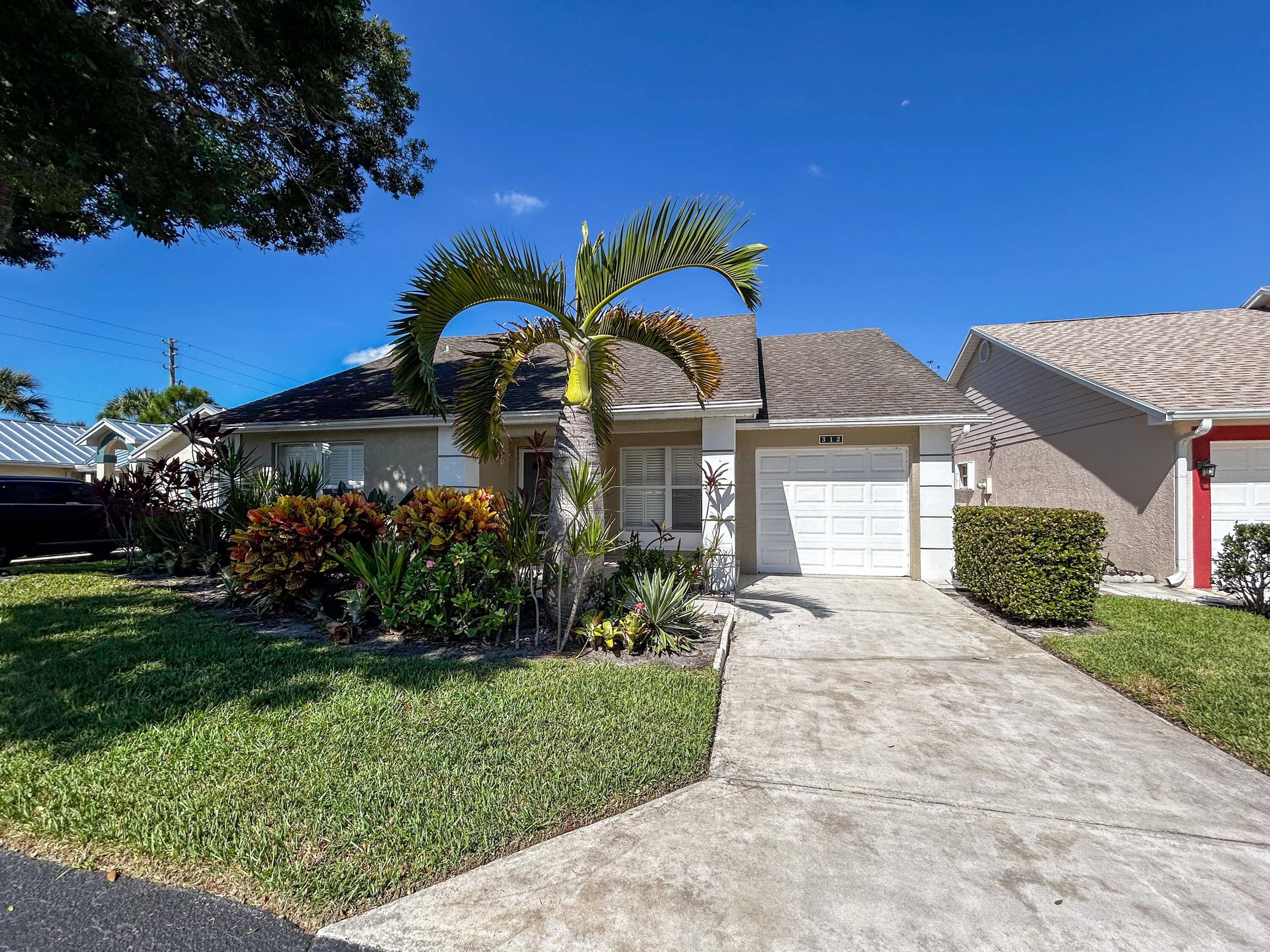 Located in Kings Isle Isle of Tuscany, this 2BD 2BA home offers a spacious floor plan with a large living and dining area, den, eat in kitchen, enclosed lanai, and ...