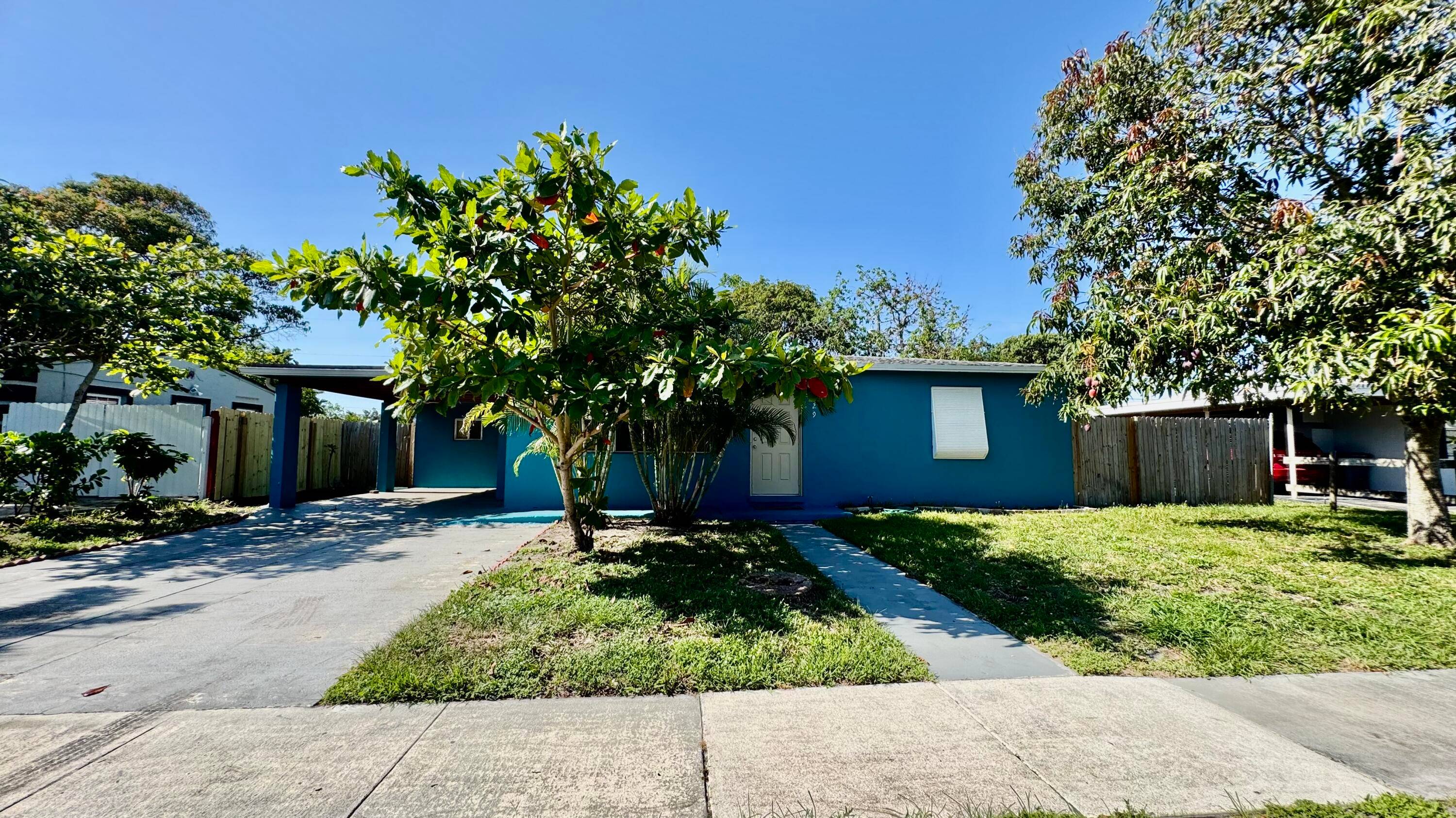 This Centrally located home with NO HOA offers convenience and excellent for those seeking a Bonus room for in laws or for extra income with a private entrance and with ...